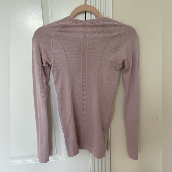 Lululemon Swiftly top - Picture 2 of 2